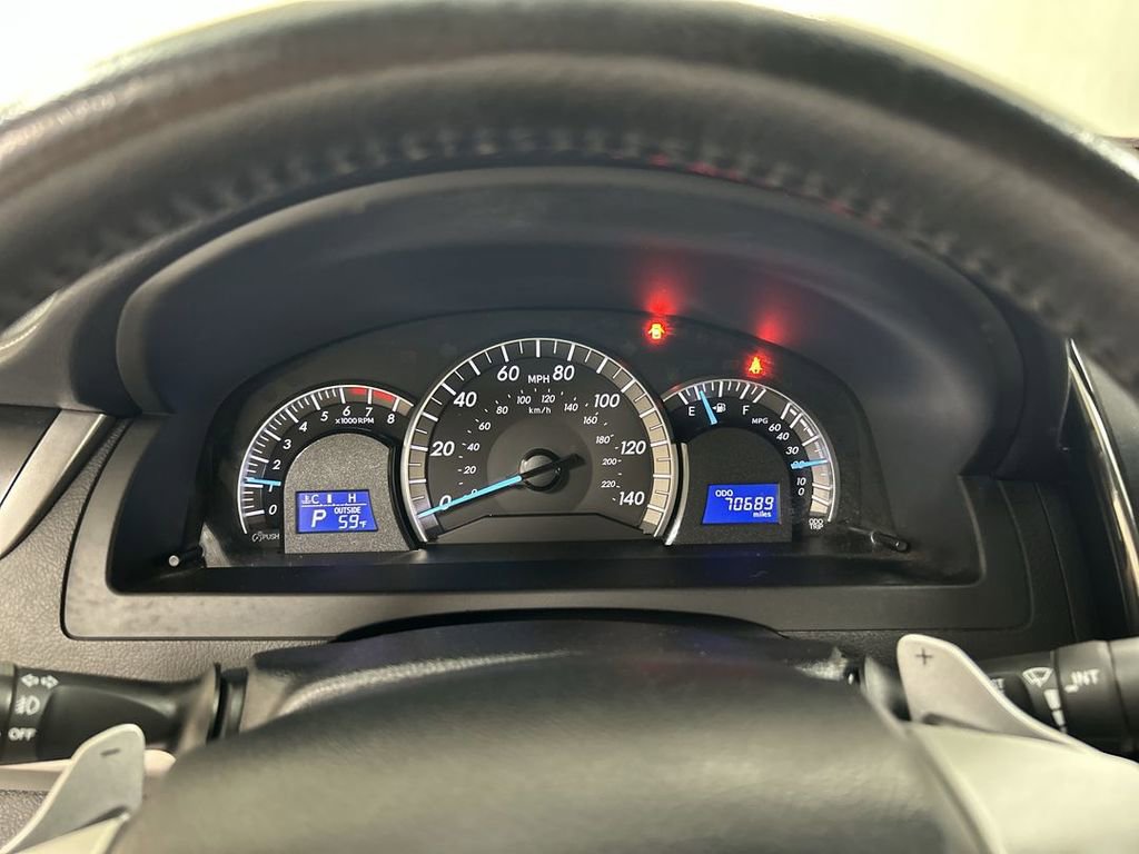 Used 2013 Toyota Camry SE FWD image 13