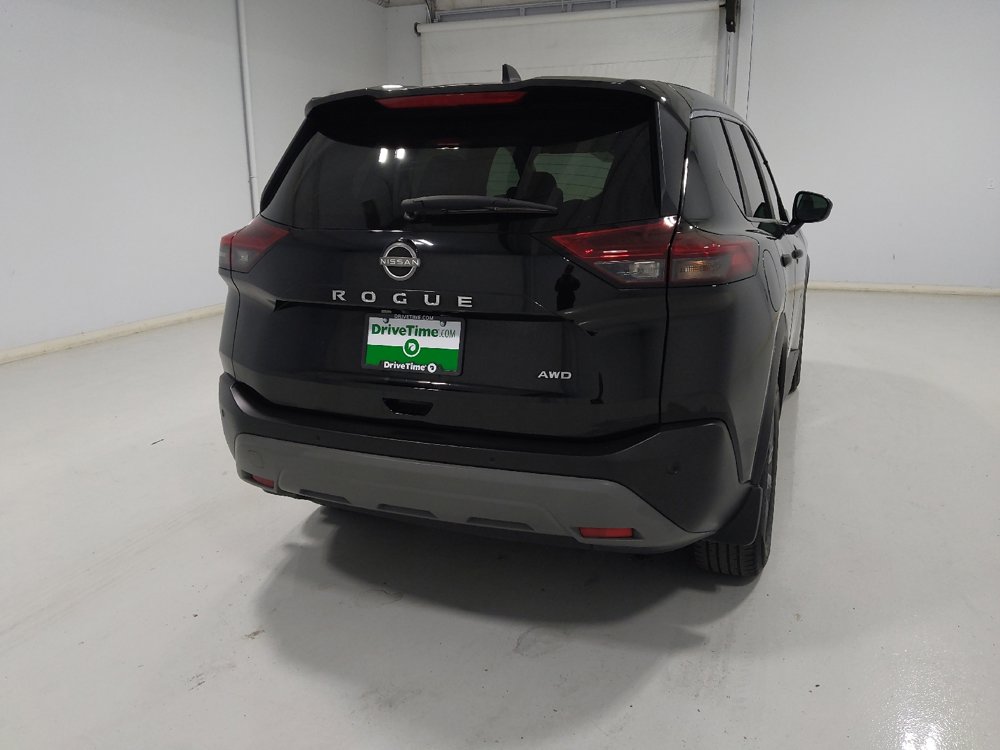 Used 2023 Nissan Rogue S image 7