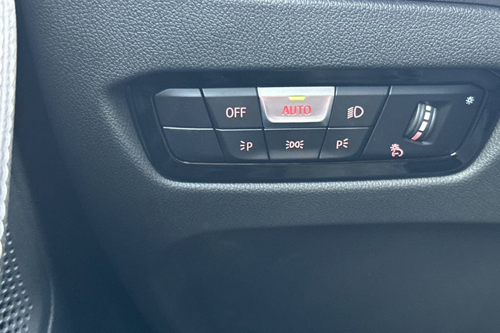 New 2026 BMW M2 w/ Lighting Package image 31