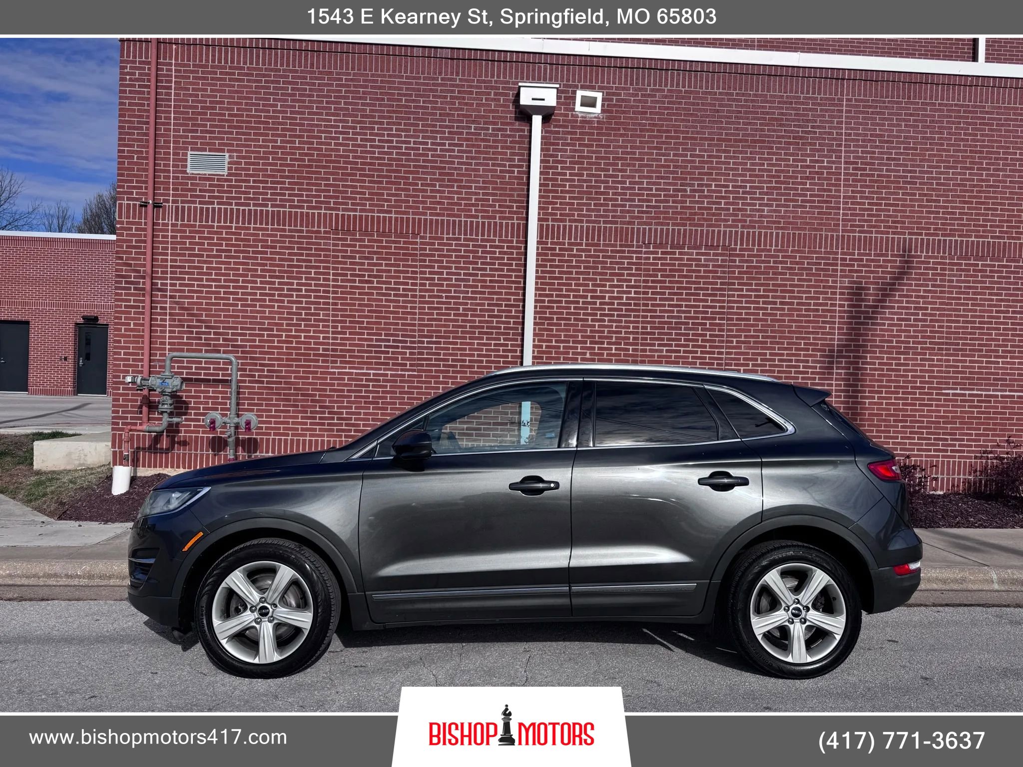 Used 2017 Lincoln MKC Premiere FWD image 2