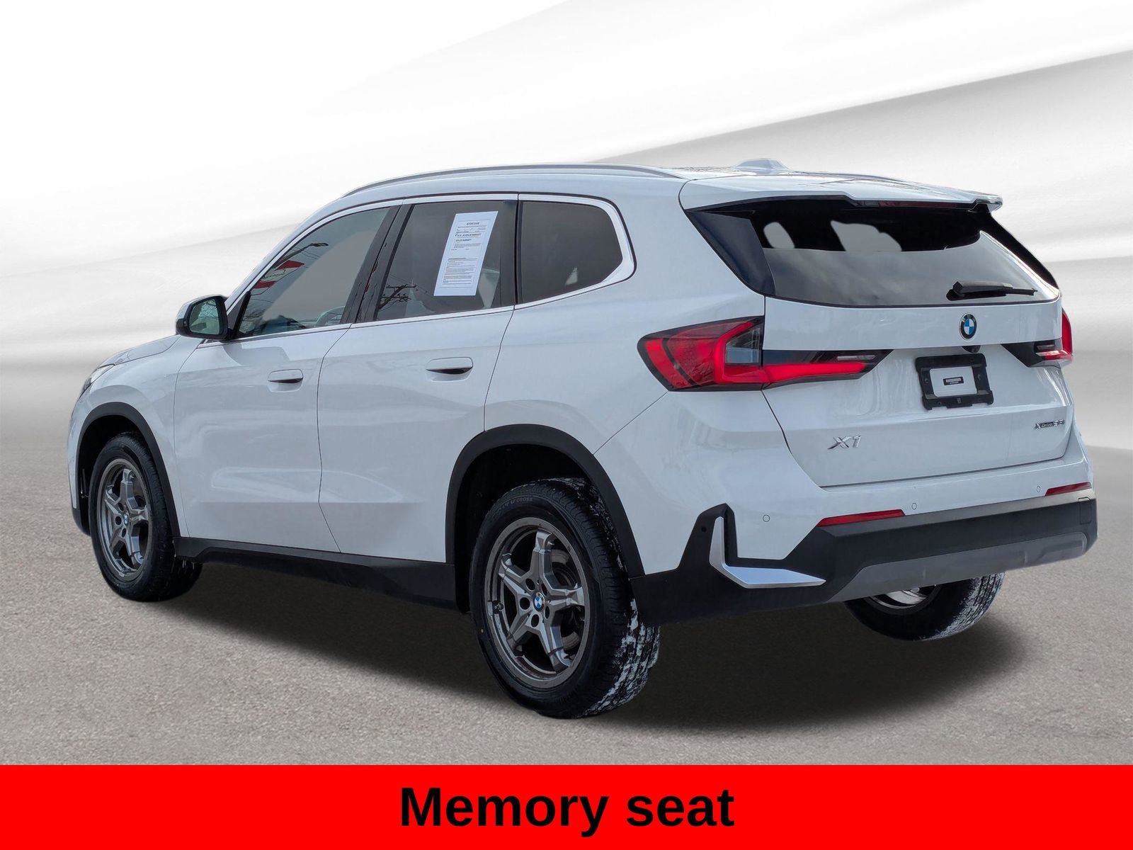 Used 2023 BMW X1 xDrive28i AWD/4WD image 10