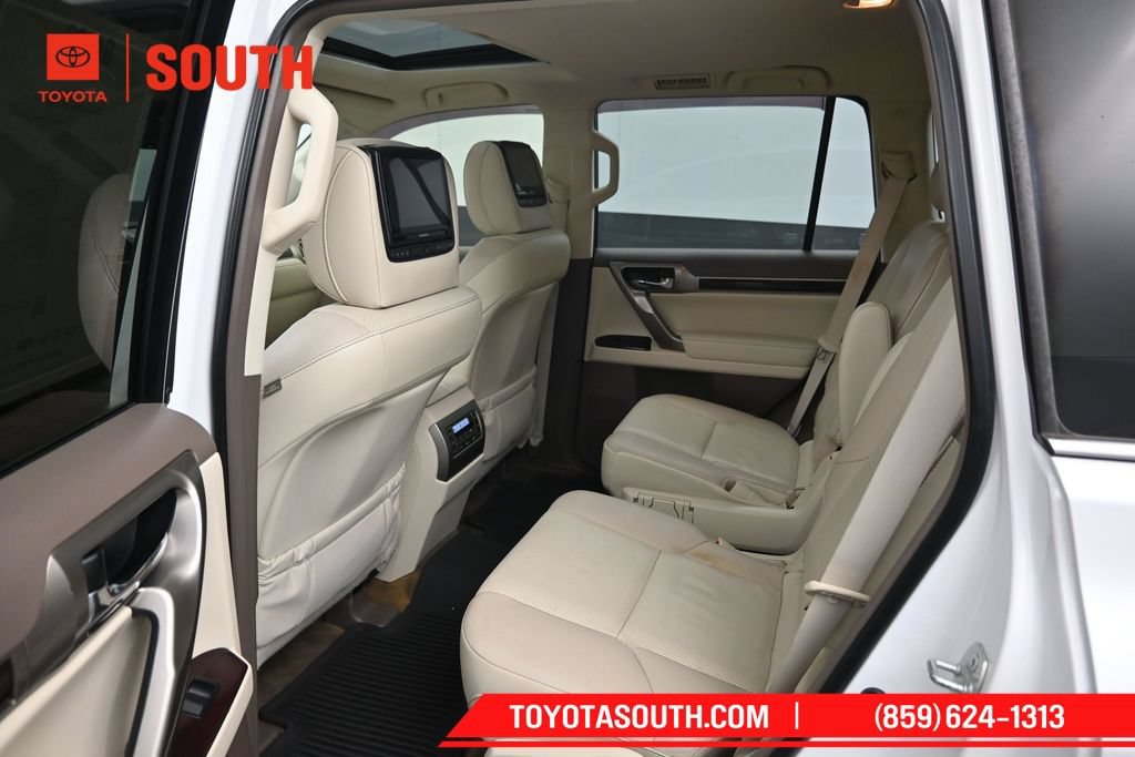 Used 2017 Lexus GX 460 AWD/4WD image 10