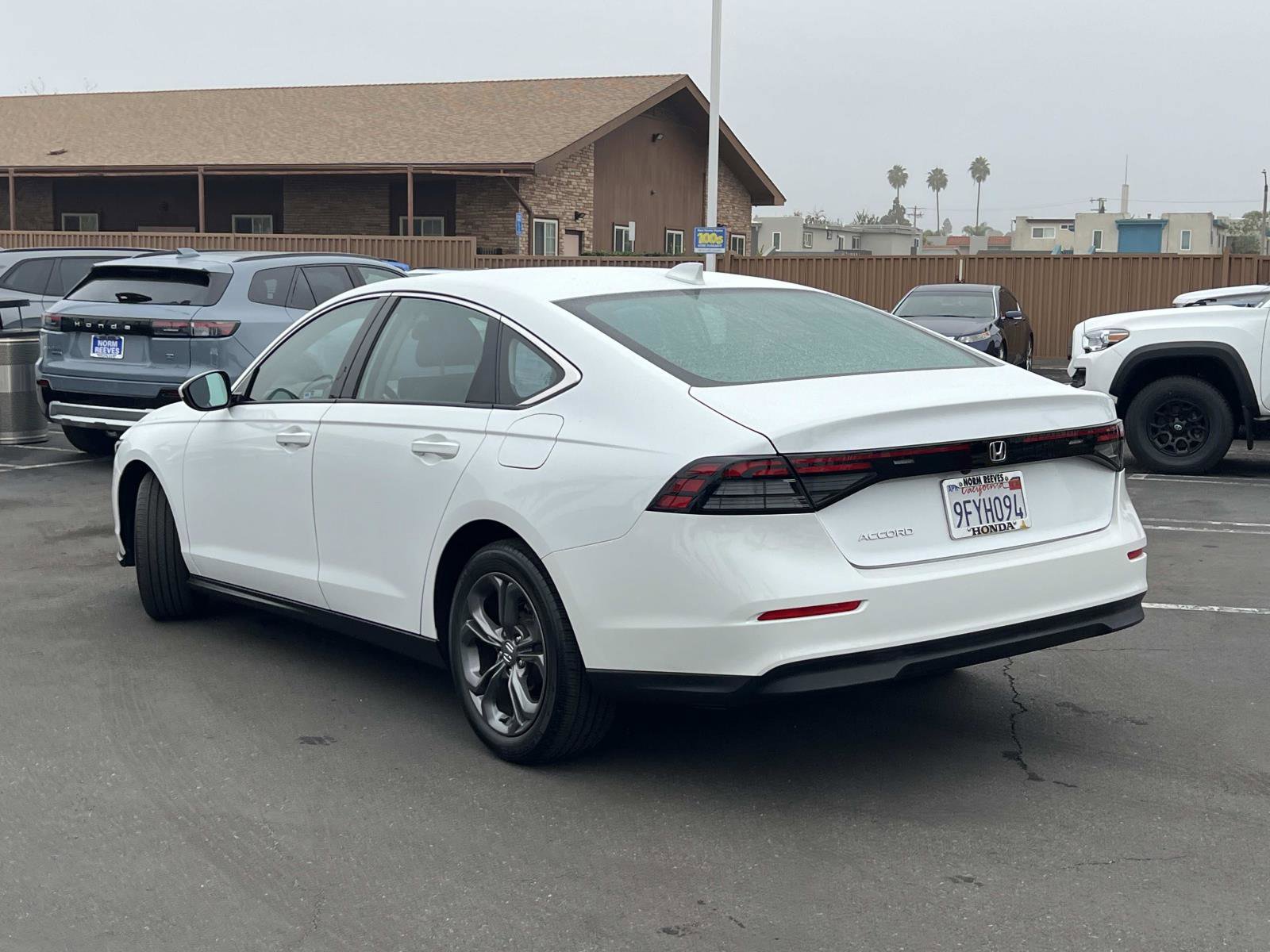 Certified 2023 Honda Accord EX image 3