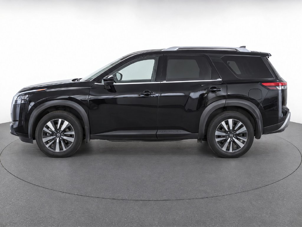 Used 2022 Nissan Pathfinder SL AWD/4WD image 6
