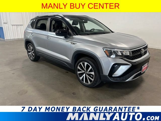 Used 2023 Volkswagen Taos SE AWD/4WD image 1