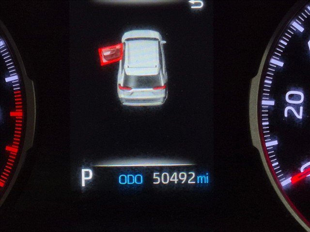 Used 2022 Toyota RAV4 XLE w/ Convenience Package FWD image 19