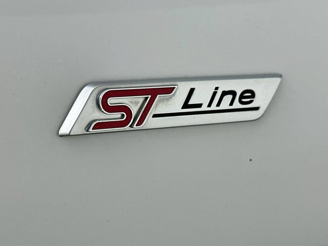 Used 2023 Ford Escape ST-Line w/ Tech Pack #1 FWD image 29