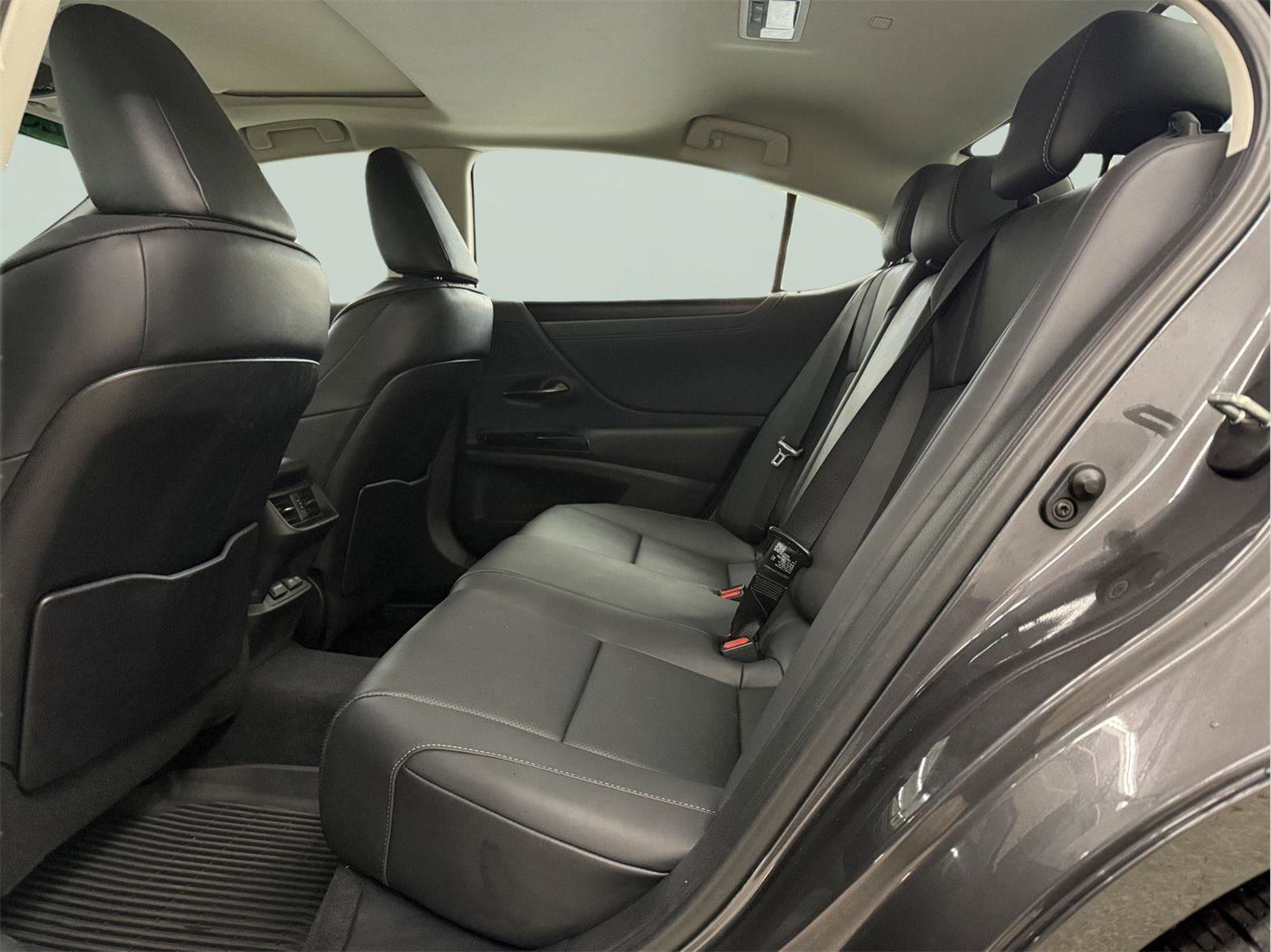 Used 2023 Lexus ES 350 Base w/ Premium Package image 20