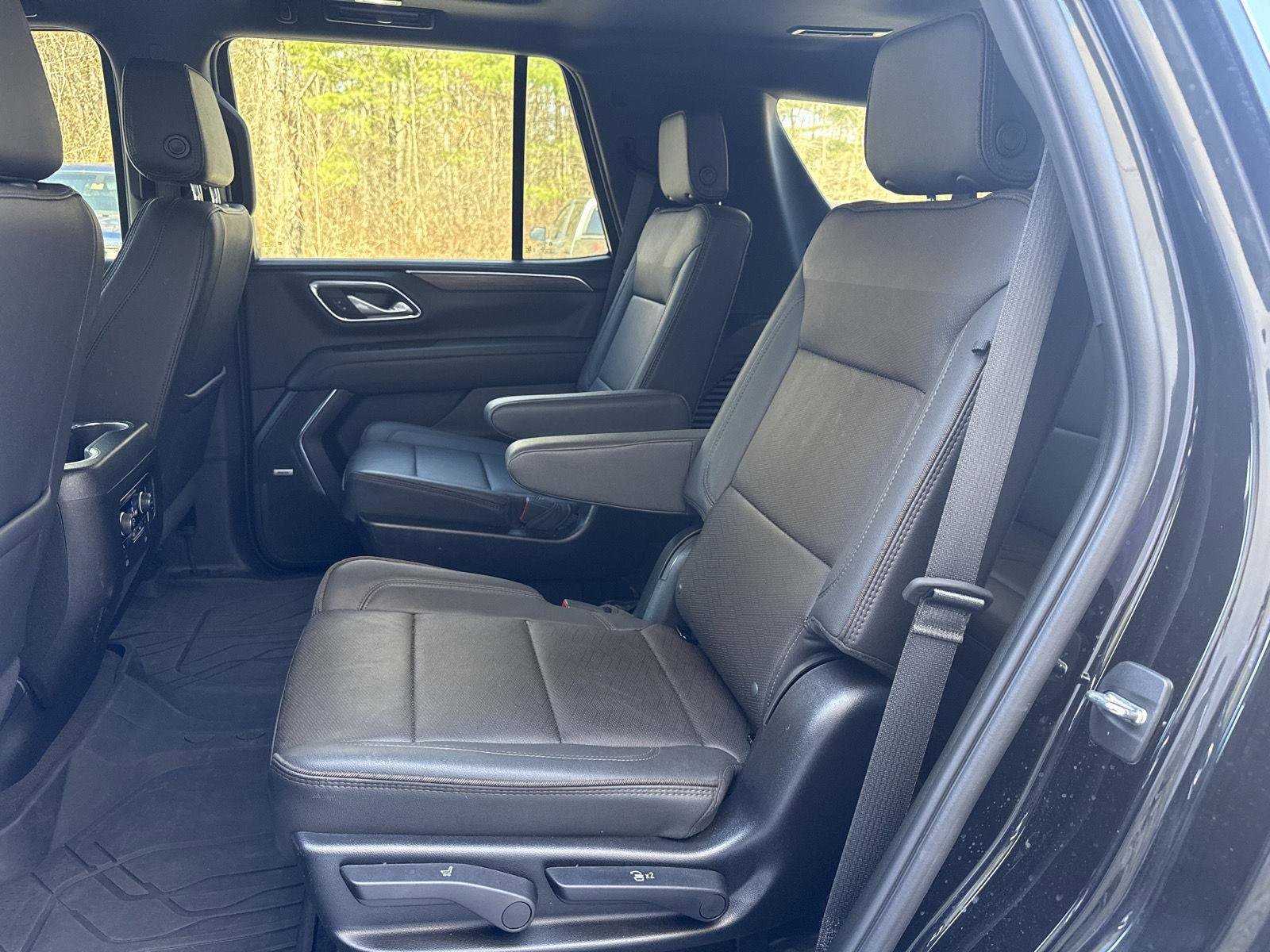 Used 2024 Chevrolet Tahoe High Country w/ Premium Package AWD/4WD image 13