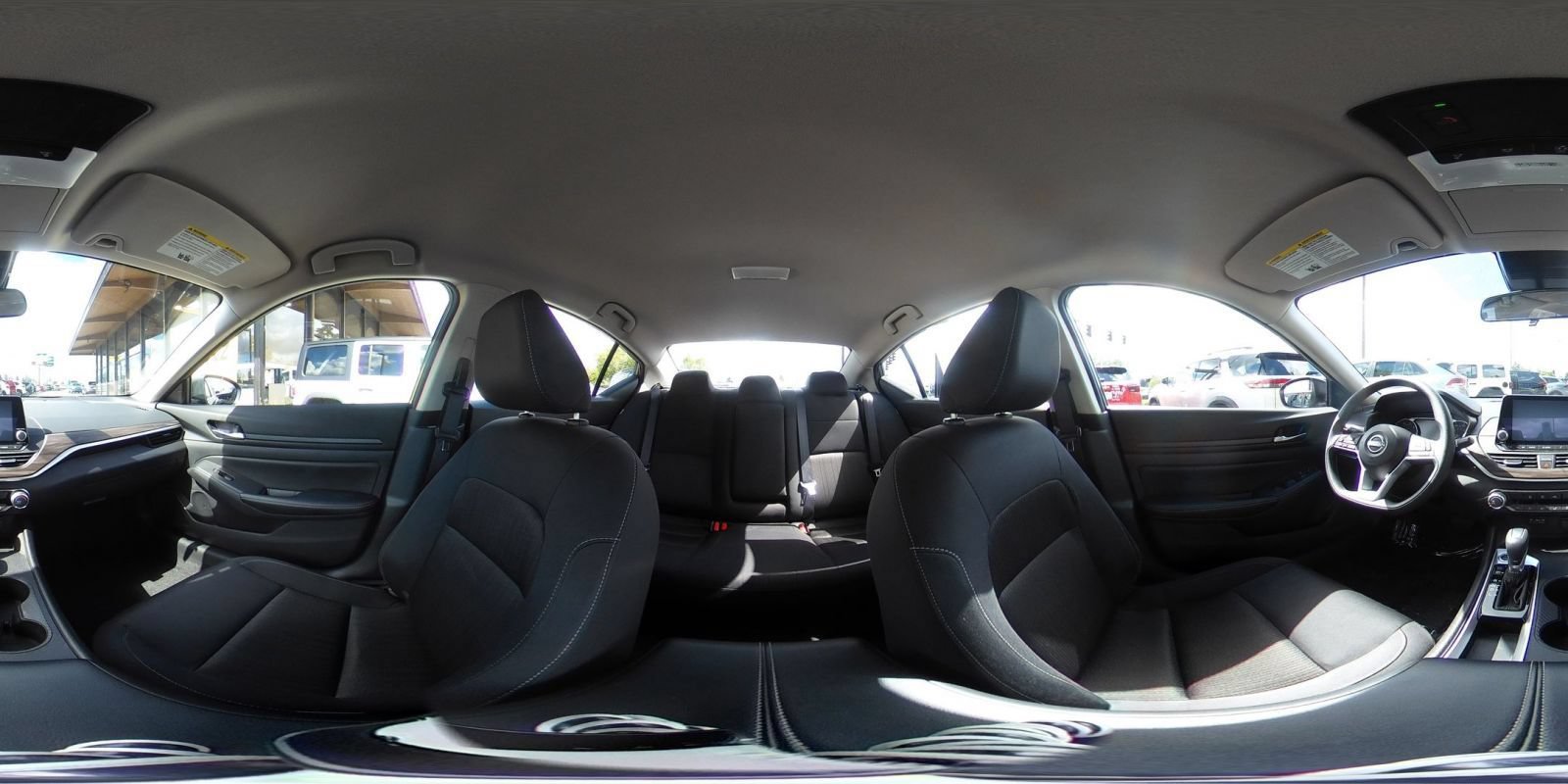 Used 2025 Nissan Altima 2.5 SV FWD image 38