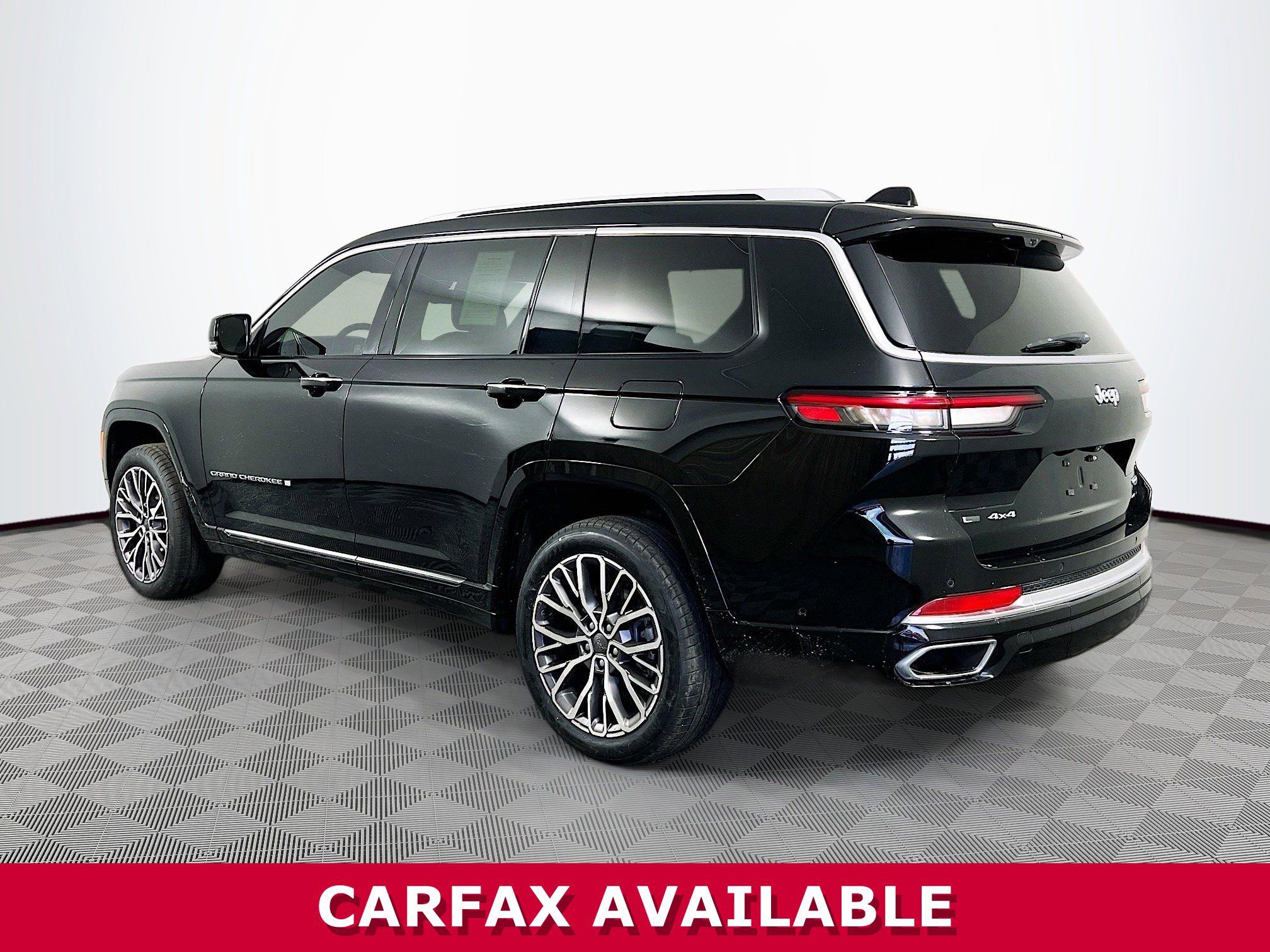 Used 2022 Jeep Grand Cherokee L Summit image 31