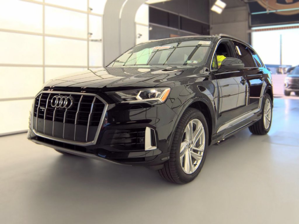 Used 2021 Audi Q7 3.0T Premium AWD/4WD image 2