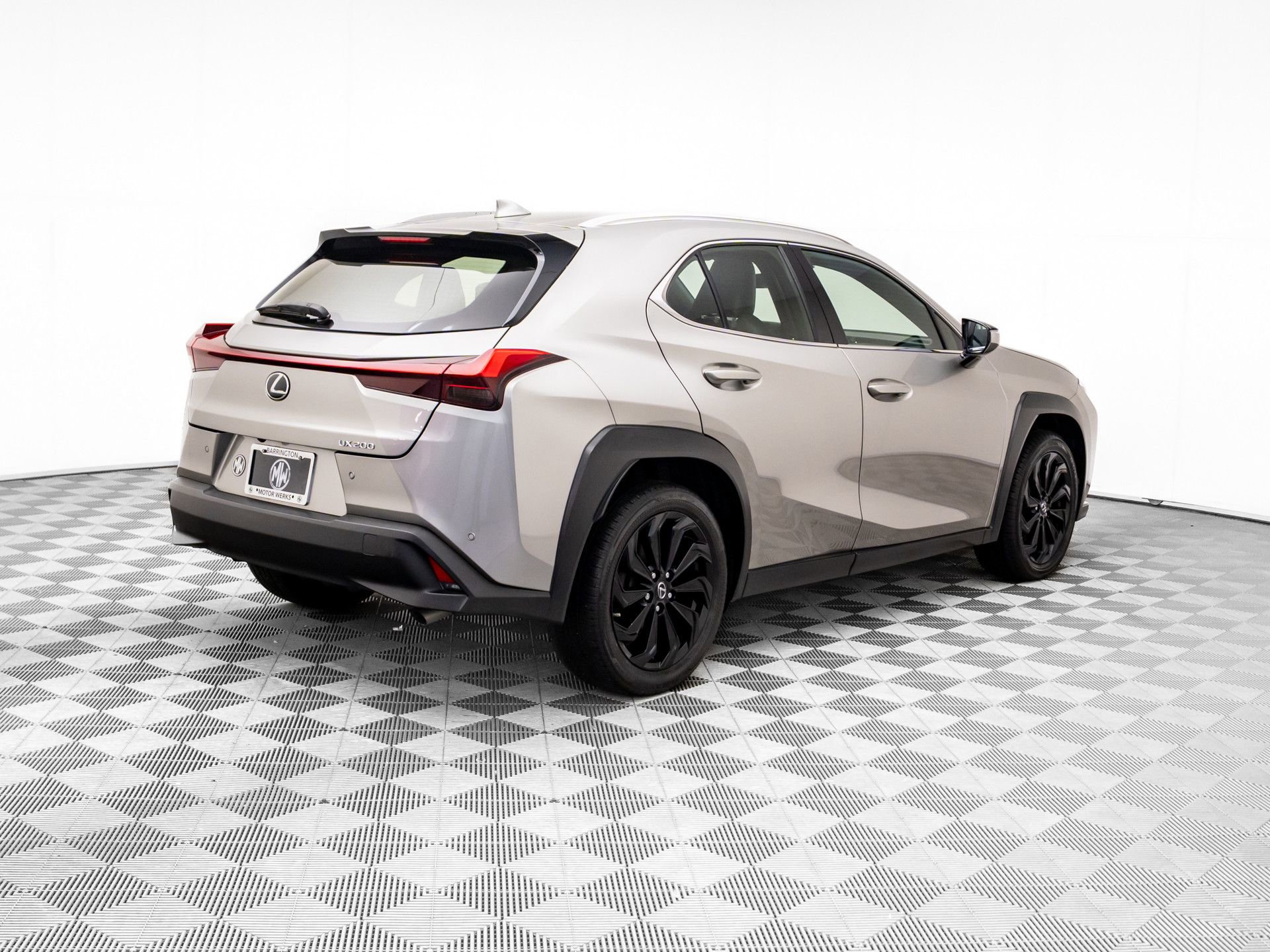 Used 2021 Lexus UX 200 w/ Accessory Package (Z1) image 5