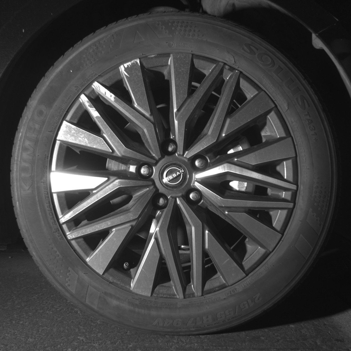 Used 2025 Nissan Altima 2.5 SV image 13