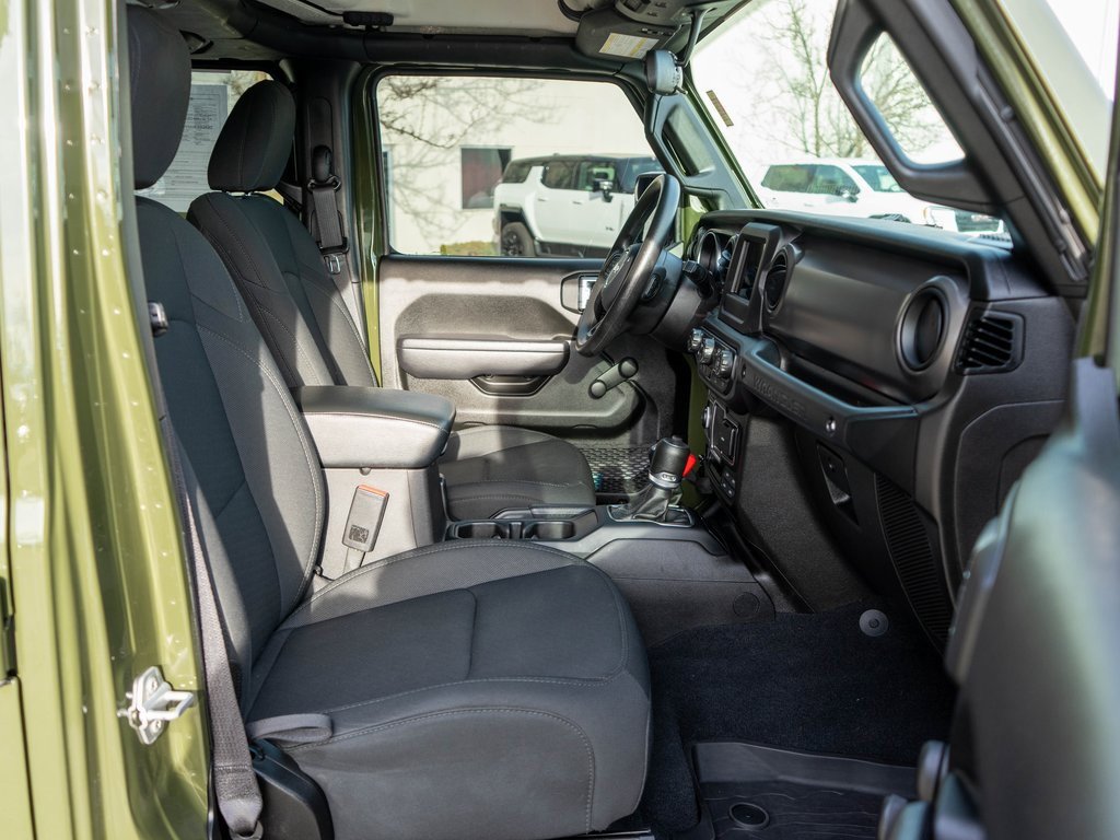 Used 2022 Jeep Wrangler Unlimited Sport image 10