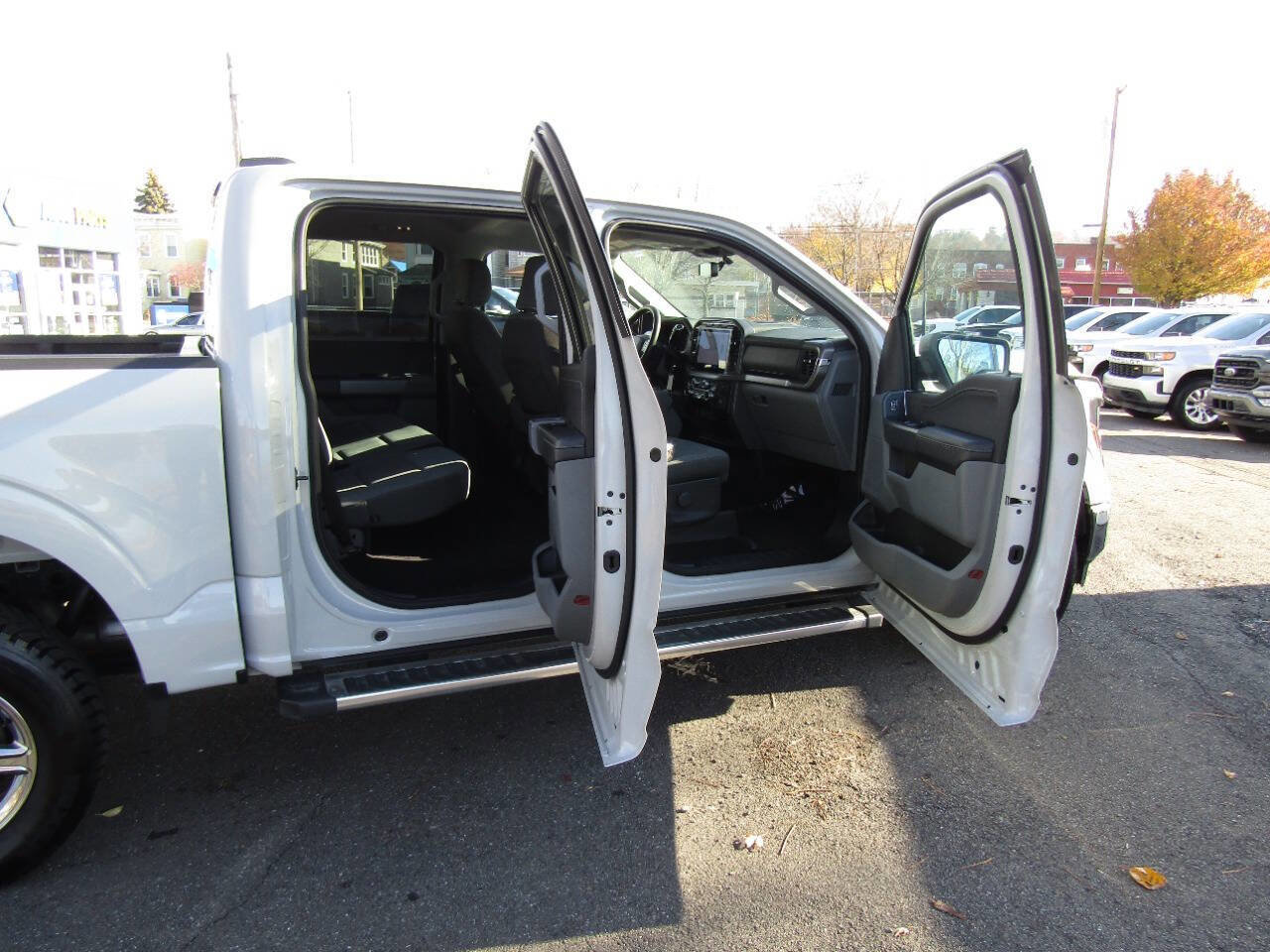 Used 2024 Ford F150 XLT image 31