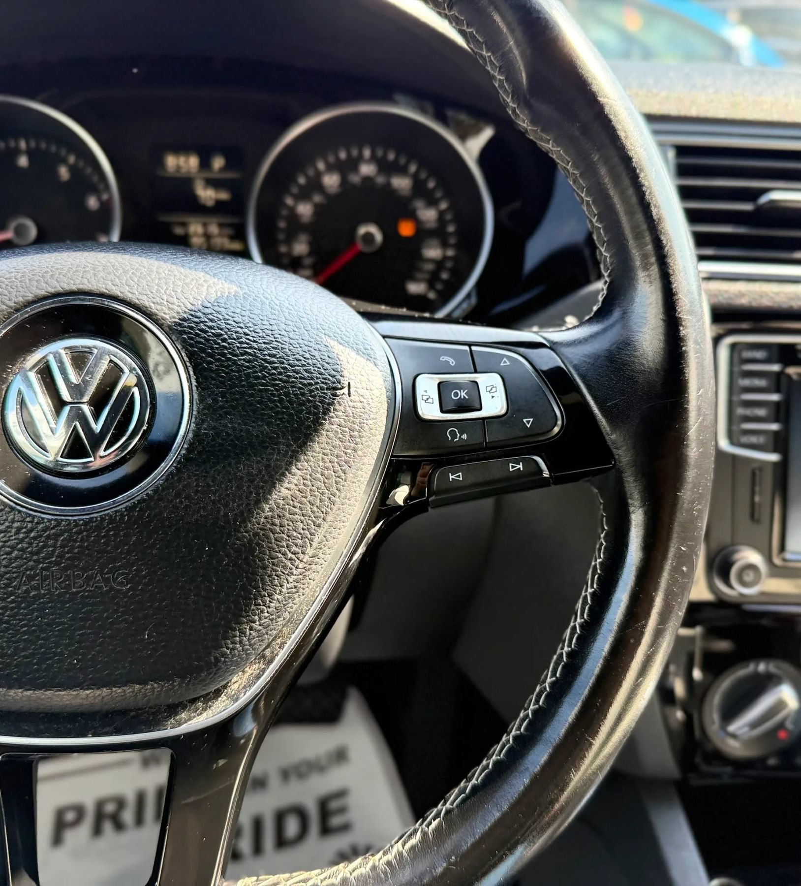 Used 2016 Volkswagen Jetta Sport FWD image 14