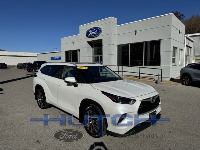 Used 2022 Toyota Highlander XLE