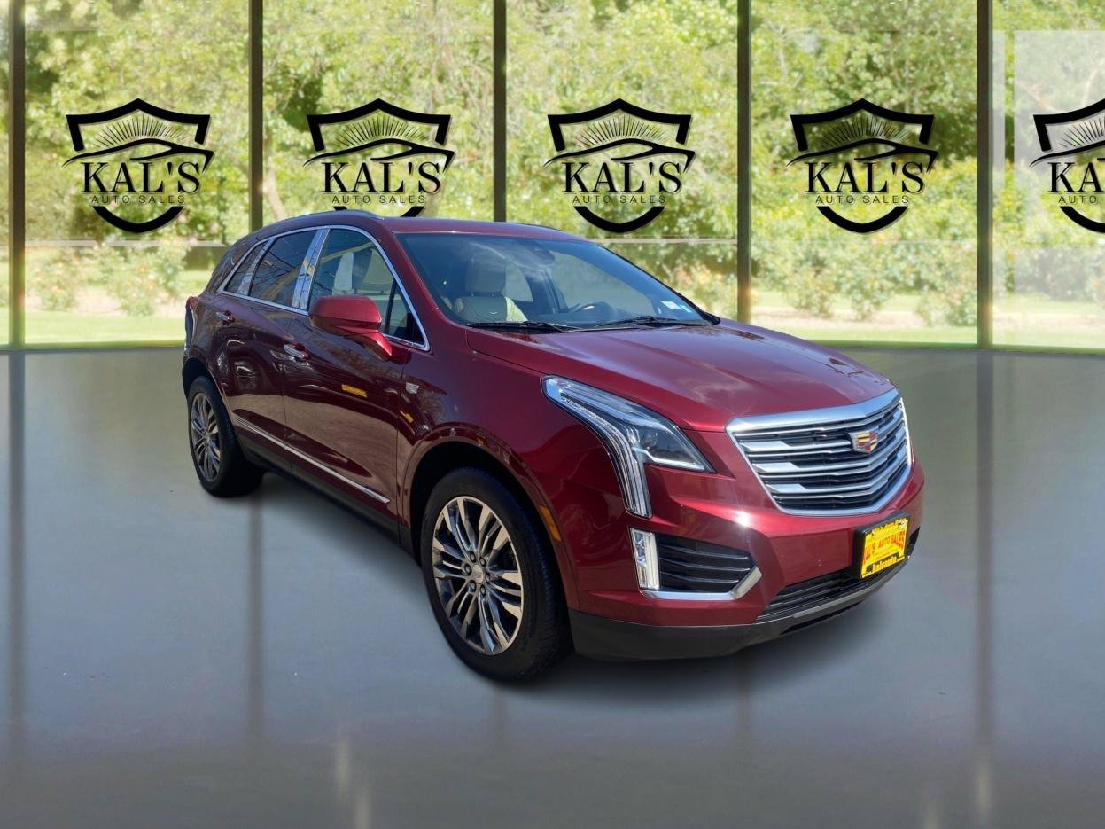 Used 2017 Cadillac XT5 Premium Luxury AWD/4WD image 3