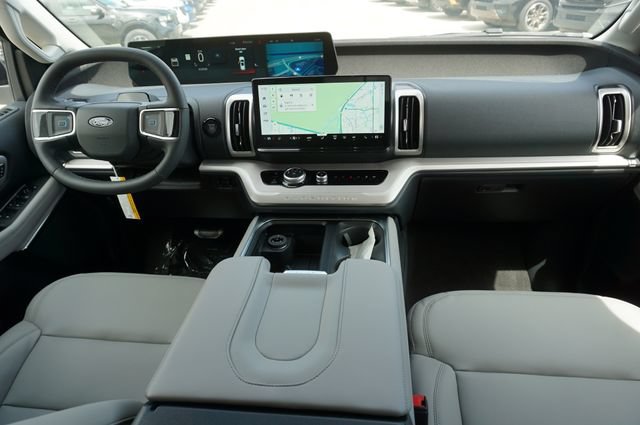 New 2027 Ford Expedition Active RWD image 6