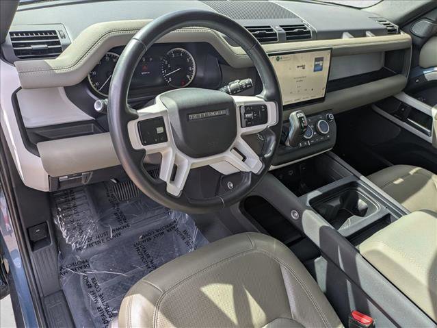 Used 2023 Land Rover Defender 110 S image 10