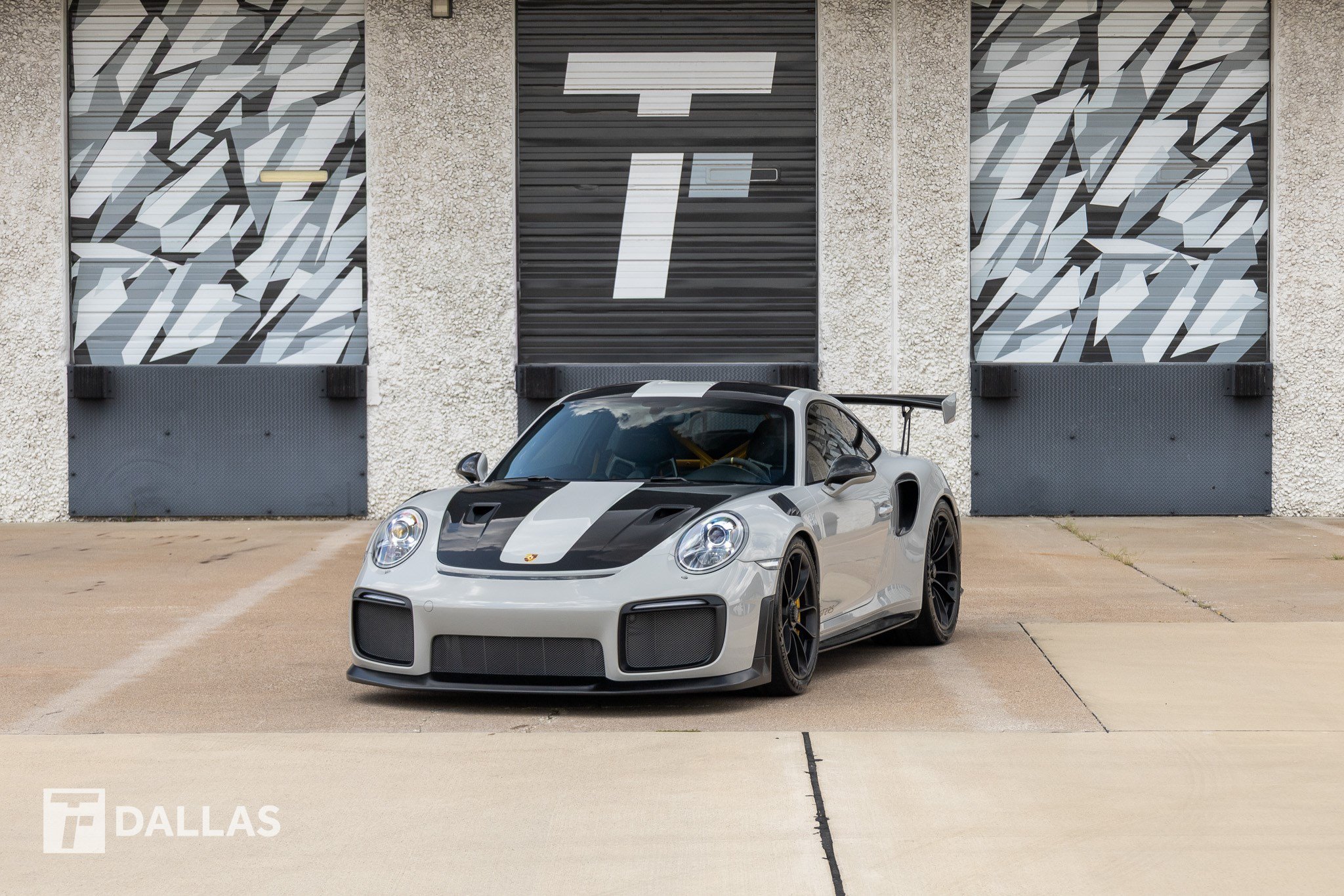 Used 2018 Porsche 911 GT2 RS RWD image 6