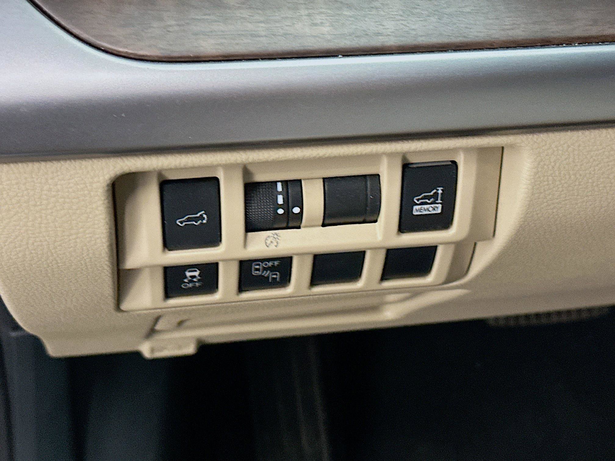 Used 2018 Subaru Outback 2.5i Limited w/ Popular Package #2 AWD/4WD image 17