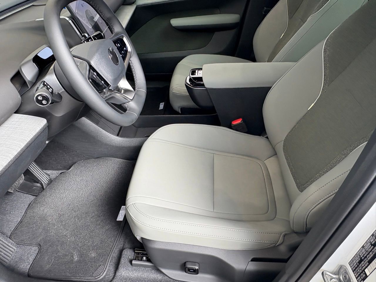 New 2026 Volvo EX30 Cross Country Ultra w/ Protection Package Premier image 11