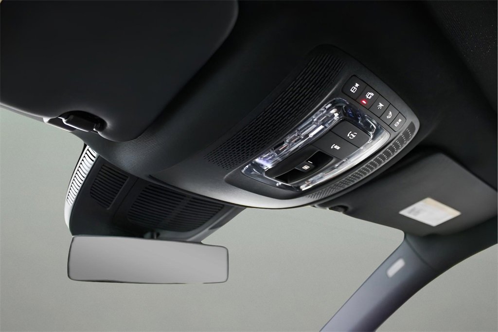 Used 2025 Mercedes-Benz GLS 450 4MATIC image 16