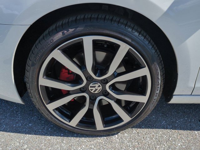 Used 2014 Volkswagen GTI Driver's Edition image 11