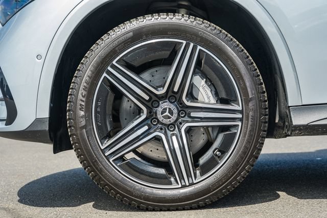 Used 2024 Mercedes-Benz GLC 300 4MATIC image 18