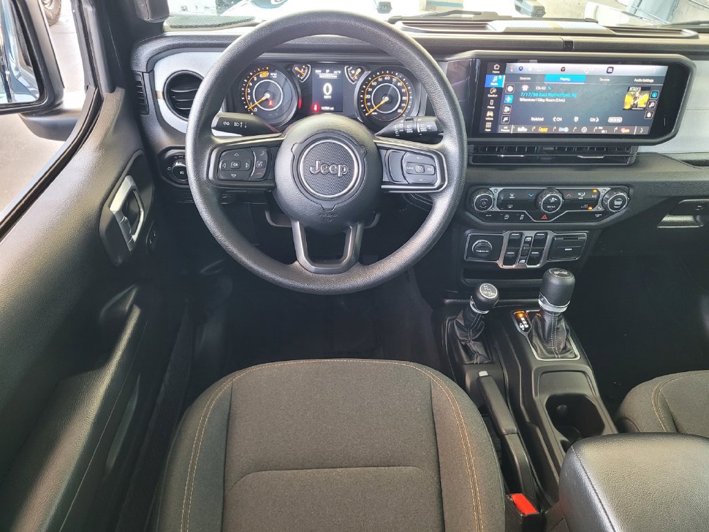 Used 2025 Jeep Wrangler Unlimited Sport AWD/4WD image 9