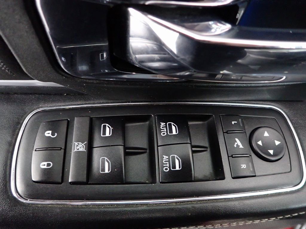 Used 2018 RAM 1500 Limited image 17