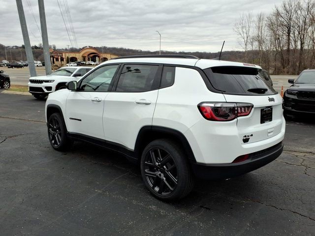 New 2026 Jeep Compass Latitude image 4