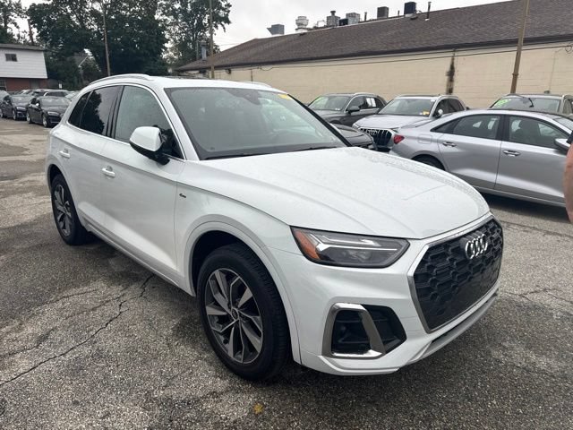 Used 2023 Audi Q5 2.0T Premium Plus w/ Premium Plus Package AWD/4WD image 1