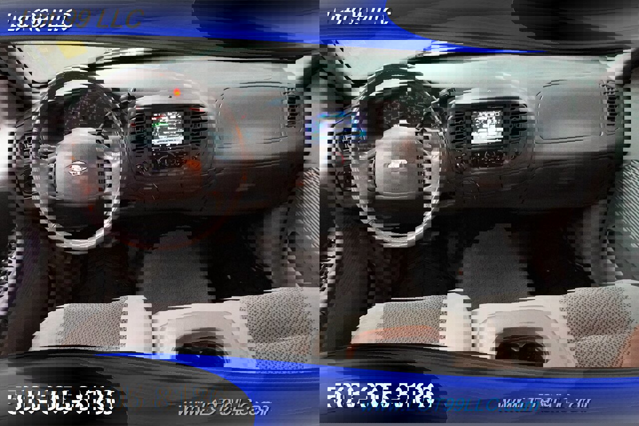 Used 2003 Ford F150 XLT AWD/4WD image 2