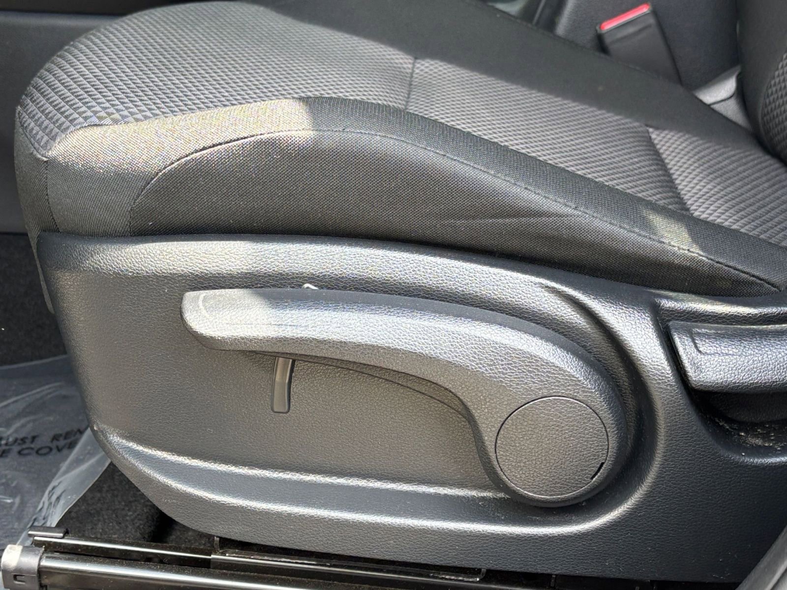 Used 2025 Kia Soul LX w/ LX Technology Package FWD image 27