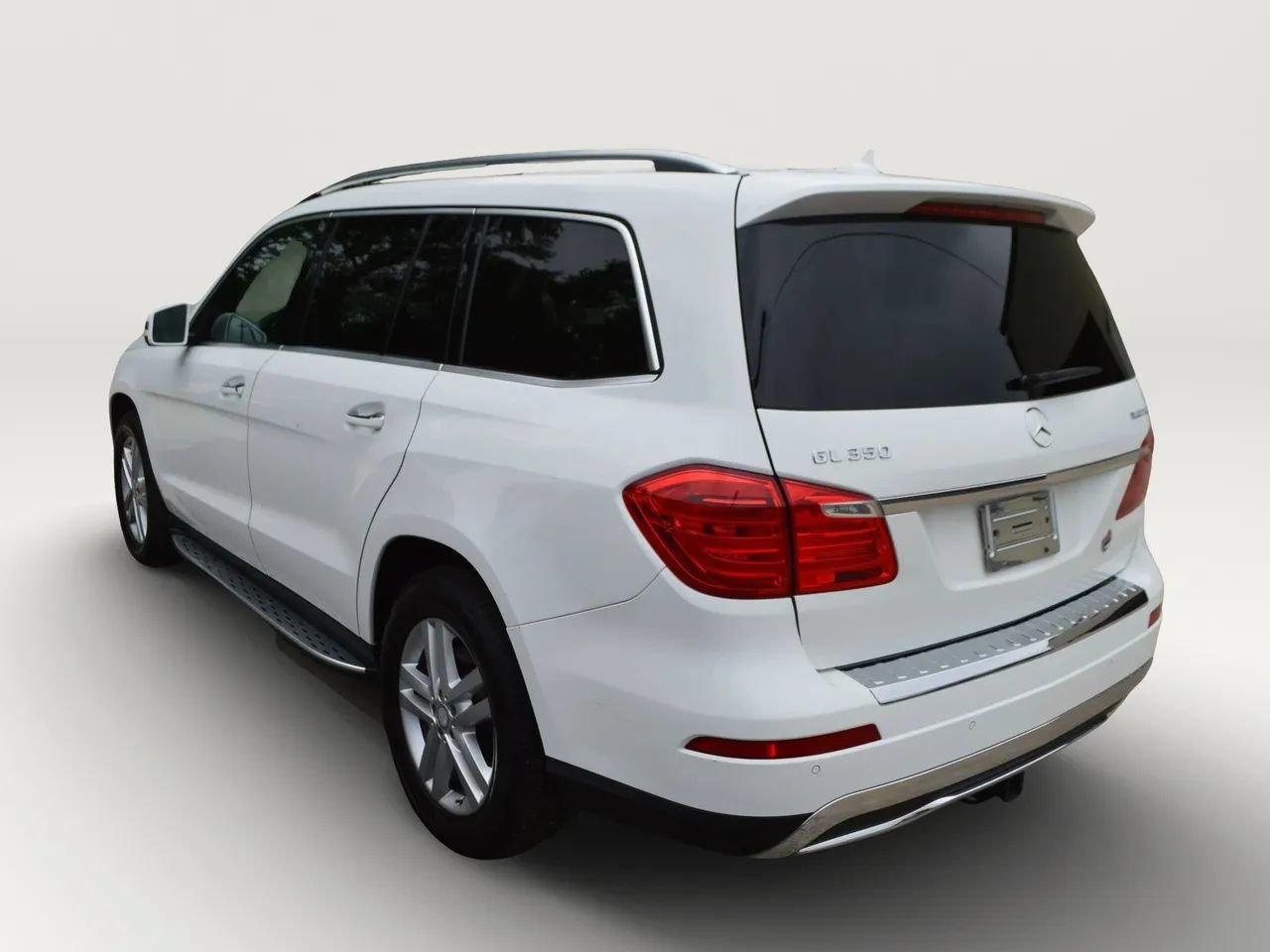 Used 2015 Mercedes-Benz GL 320 BlueTEC 4MATIC image 6
