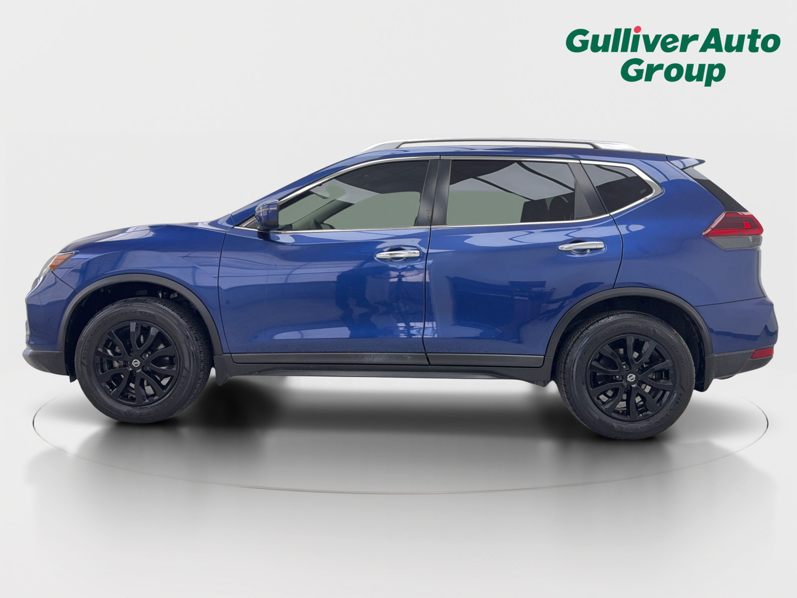 Used 2020 Nissan Rogue S w/ Special Edition Package FWD image 3