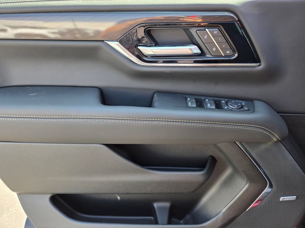 New 2026 GMC Yukon Elevation AWD/4WD image 10