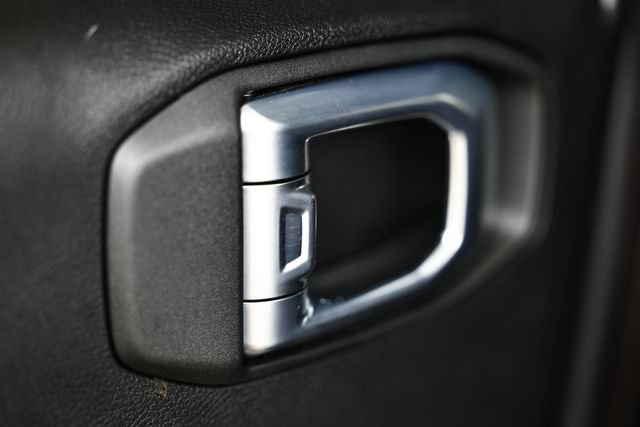 Used 2021 Jeep Wrangler Unlimited Sport AWD/4WD image 25