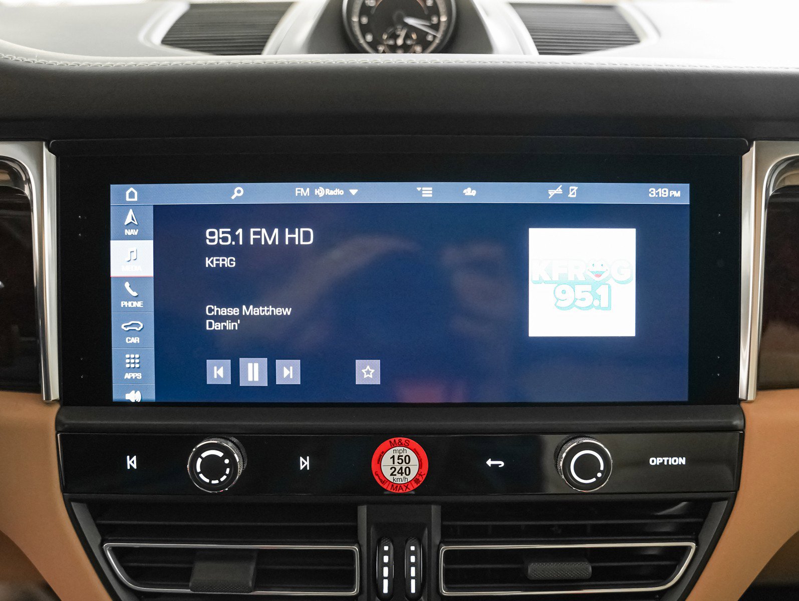 Certified 2025 Porsche Macan S image 22