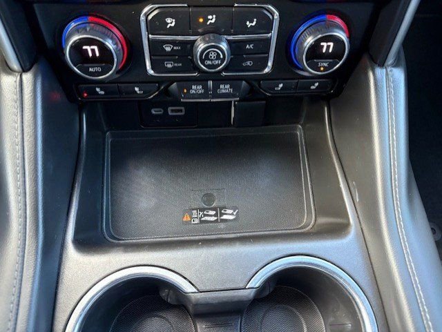 Used 2022 Chevrolet Tahoe Z71 w/ Luxury Package image 13