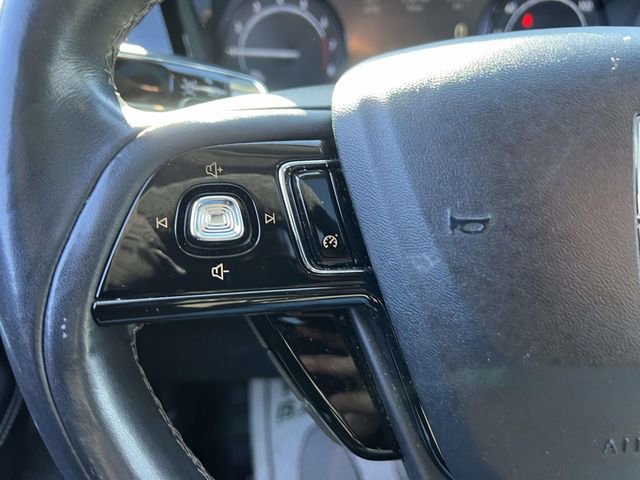Used 2022 Lincoln Corsair AWD w/ Premium Package image 23