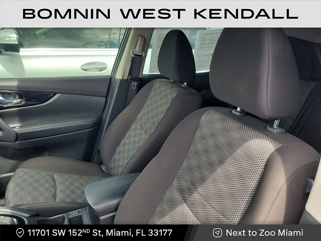 Used 2022 Nissan Rogue Sport SV image 9