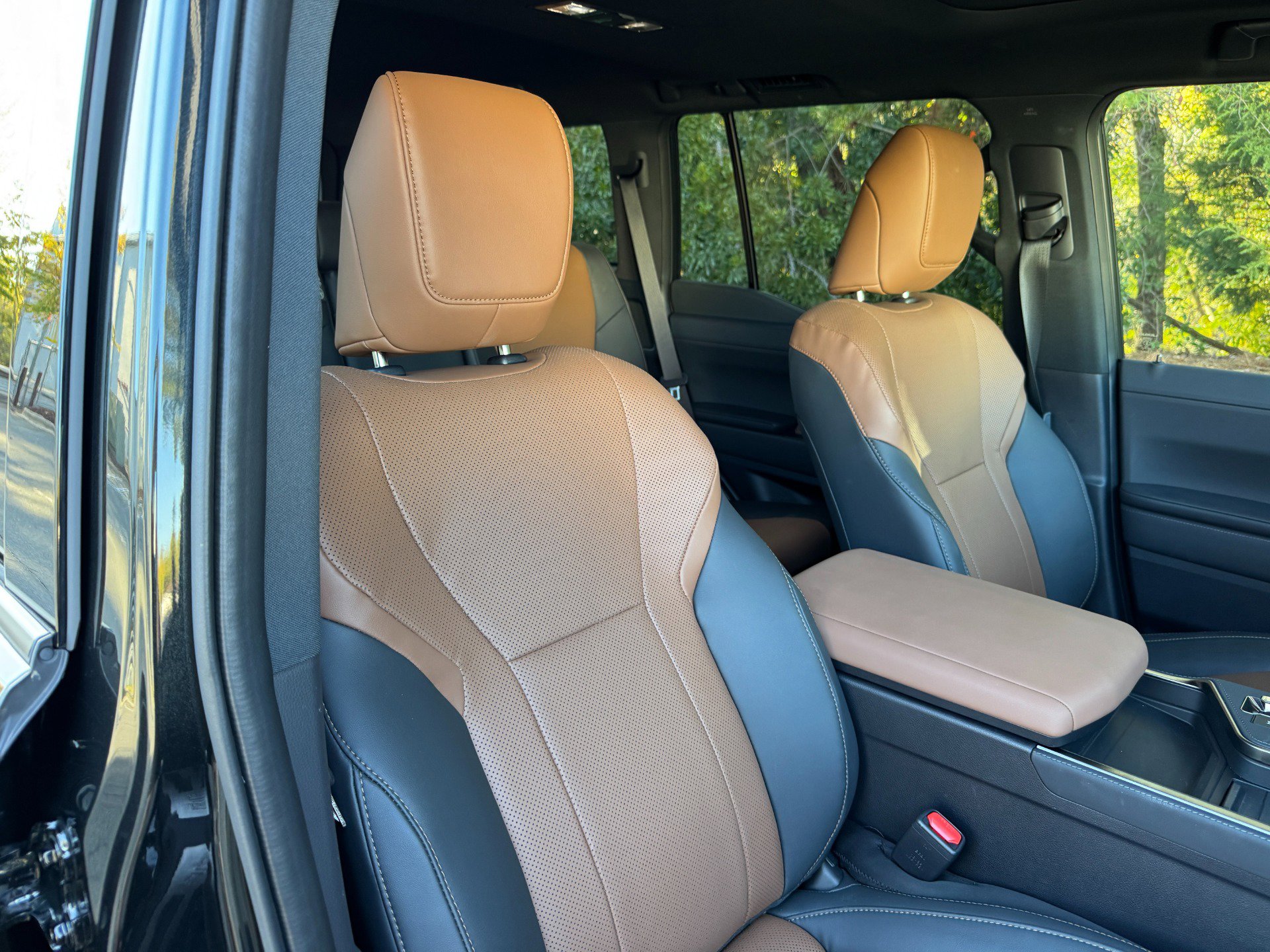 Used 2024 Lexus GX 550 image 51