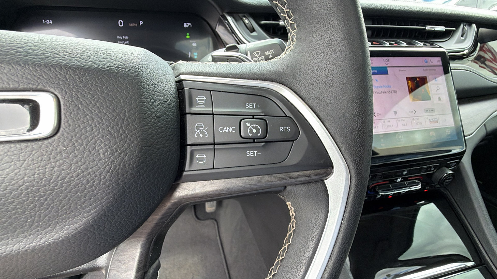 Used 2023 Jeep Grand Cherokee 4WD 4xe image 28