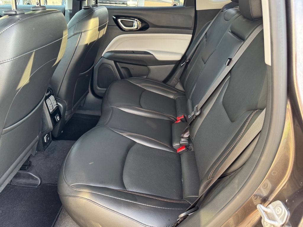 Used 2022 Jeep Compass Limited AWD/4WD image 10