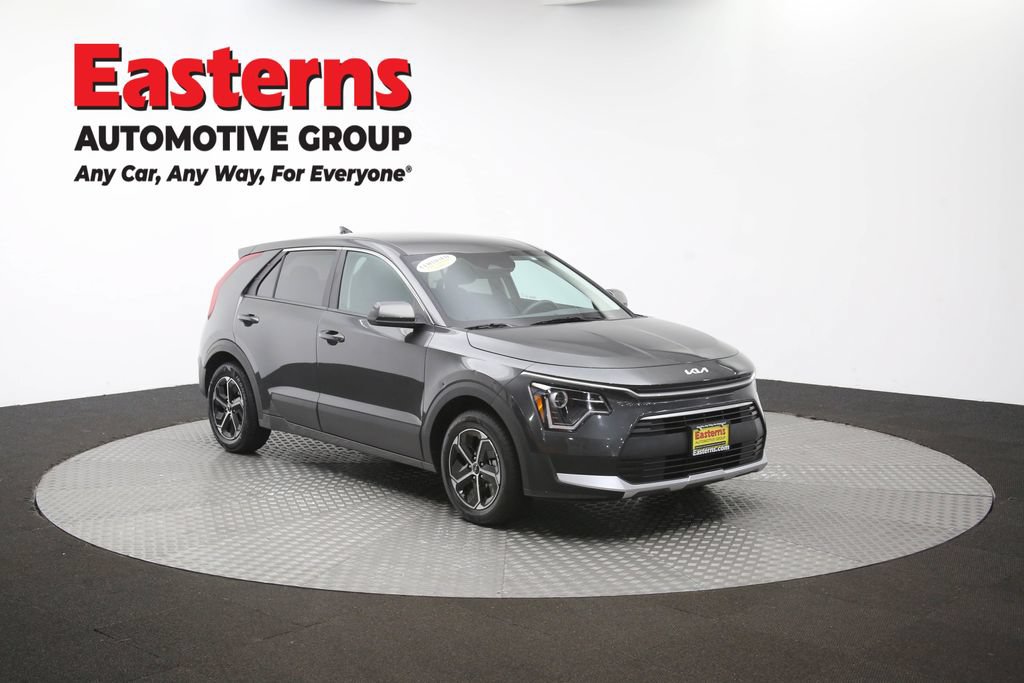Used 2025 Kia Niro LX FWD image 46