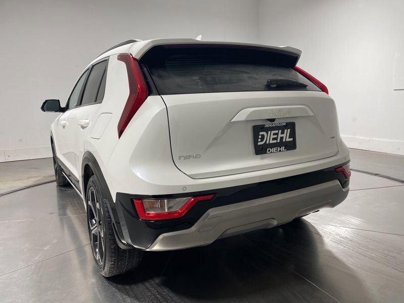 Used 2024 Kia Niro EX Touring image 5